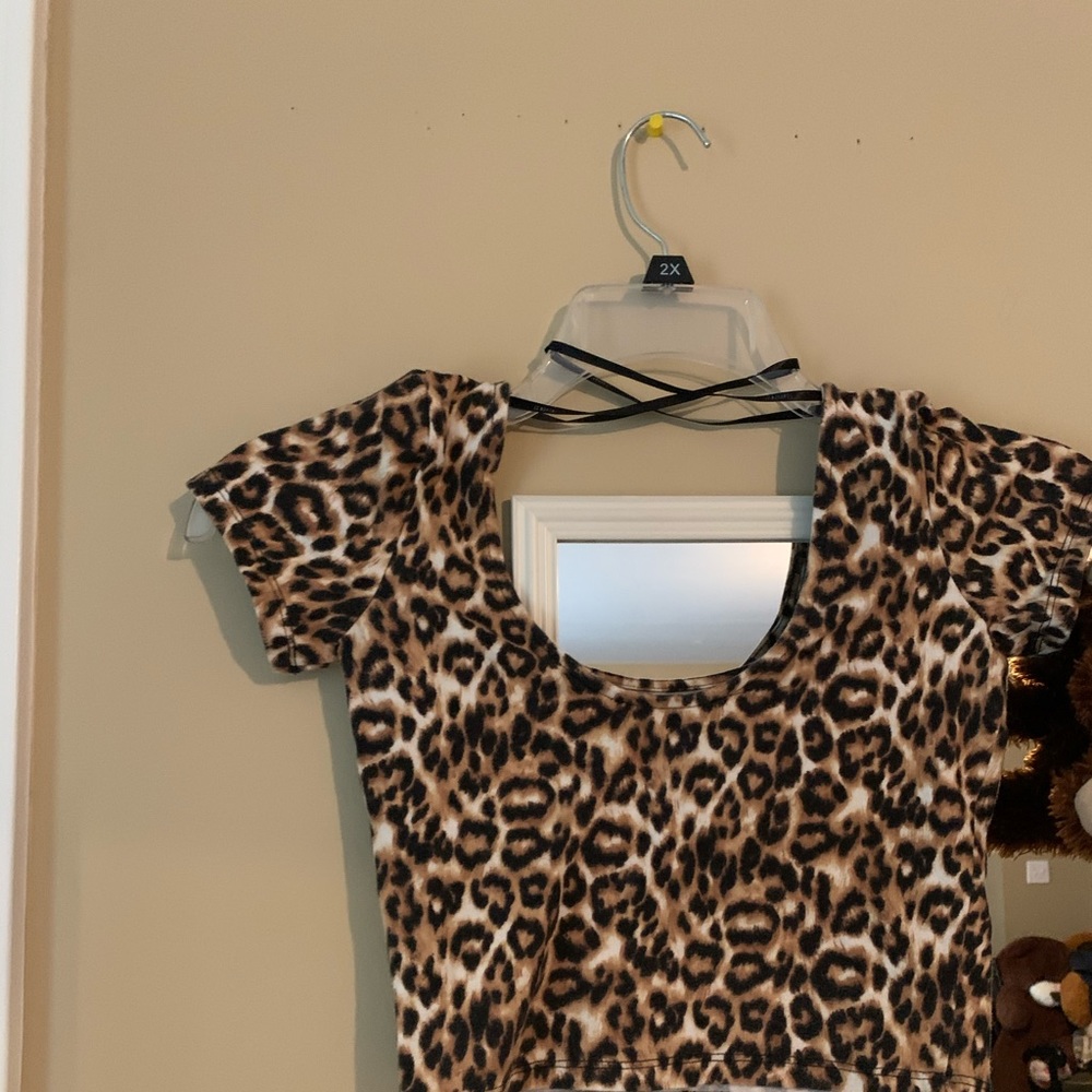 Leopard crop top
